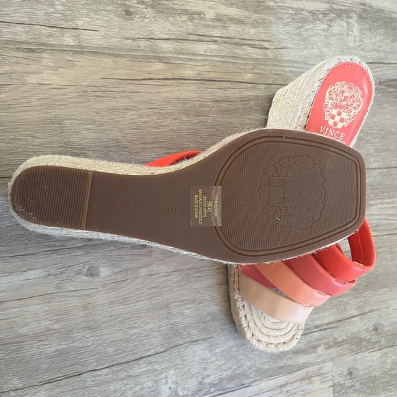 Vince Camuto leather wedge - Molisana - Picture 3 of 5